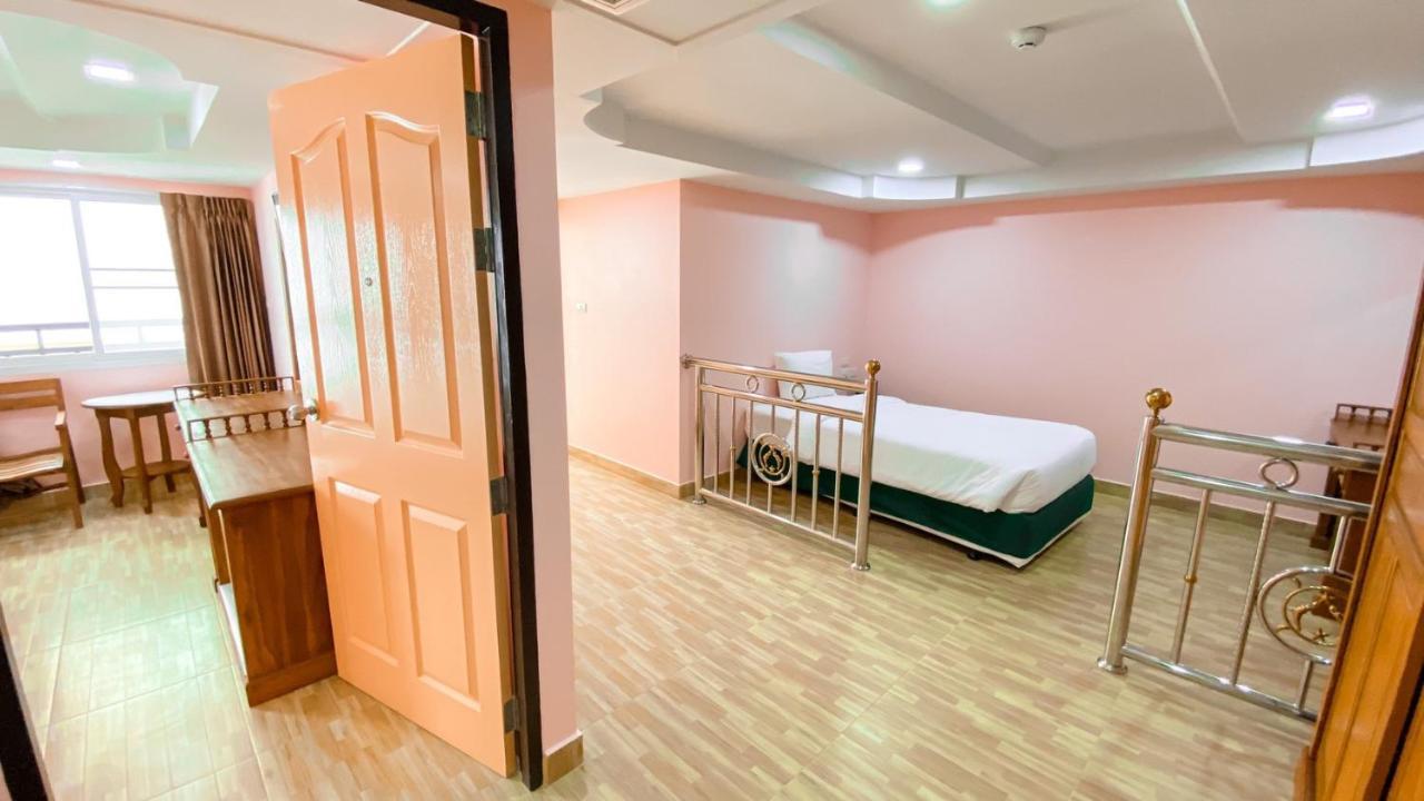 A.A. Pattaya Golden Beach Hotel Extérieur photo