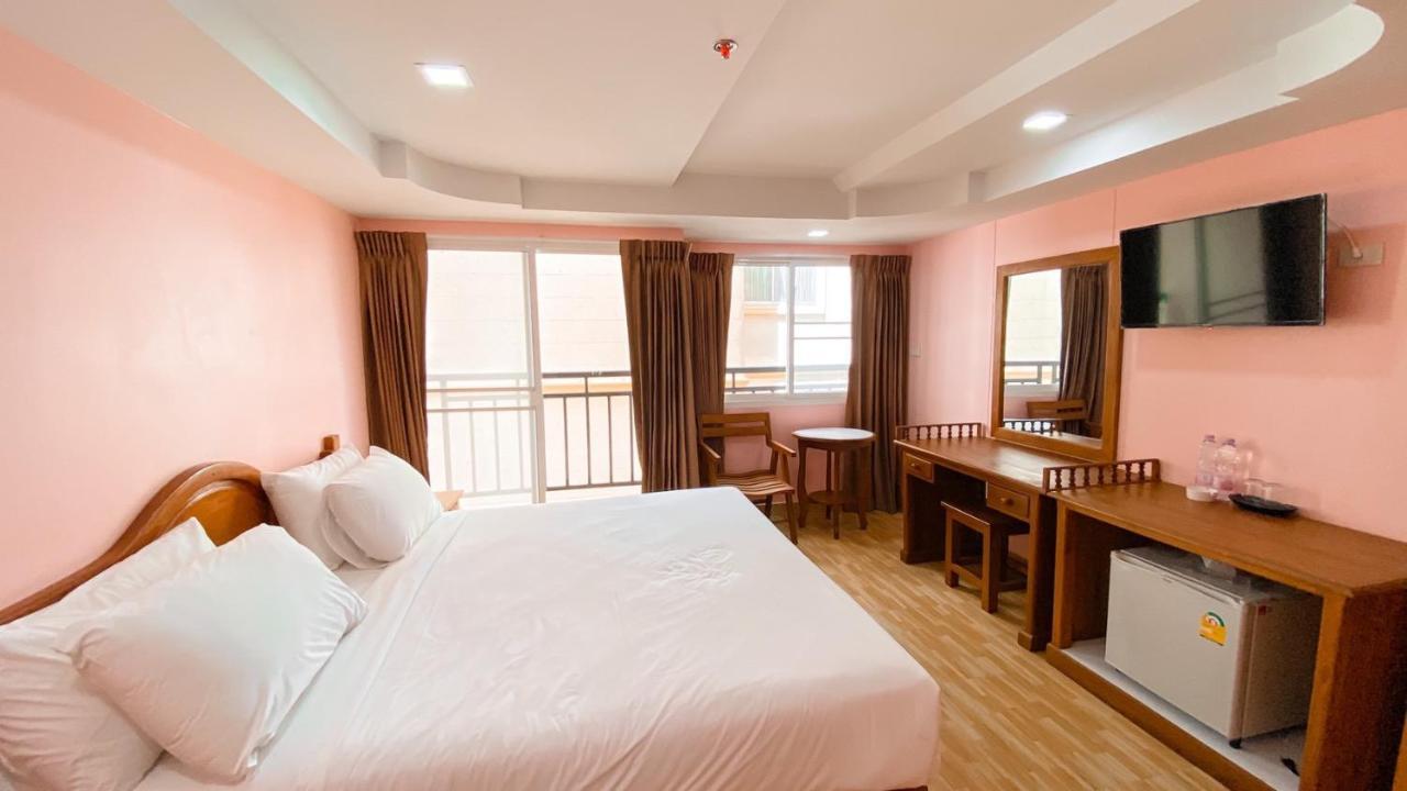 A.A. Pattaya Golden Beach Hotel Extérieur photo